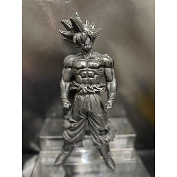 Dragon Ball Z Goku Super Saiyan Gray Figure‎ Collectible Anime Manga